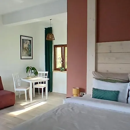 Cristelyn (adults Only) 3* Bran (Brasov)
